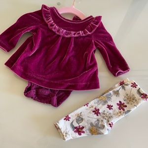 Carter’s Brand New NB matching set.